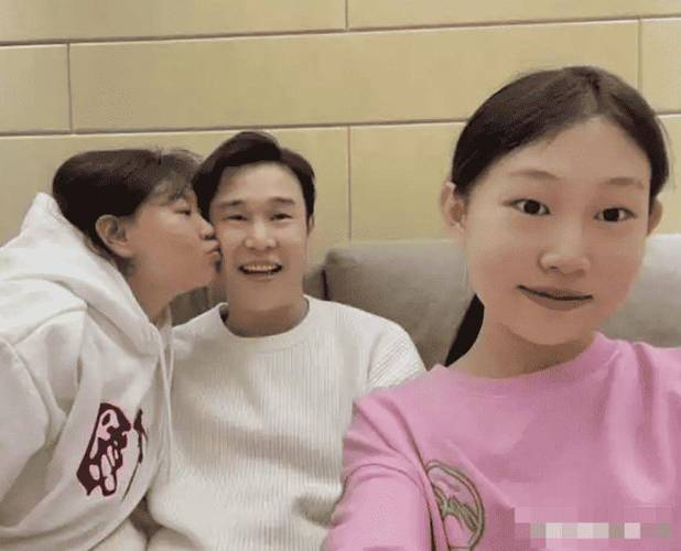 小沈阳女儿出道照,小沈阳女儿出道照撞脸韩演员孔孝真